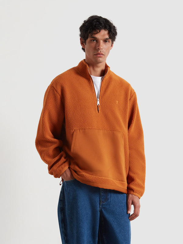 farah Mews Fleece In Burnt Ochre