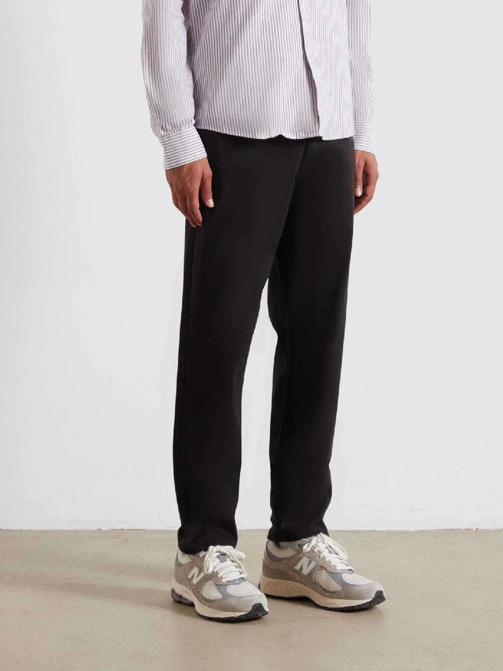 Farah Norwood Regular Fit Chinos In Black
