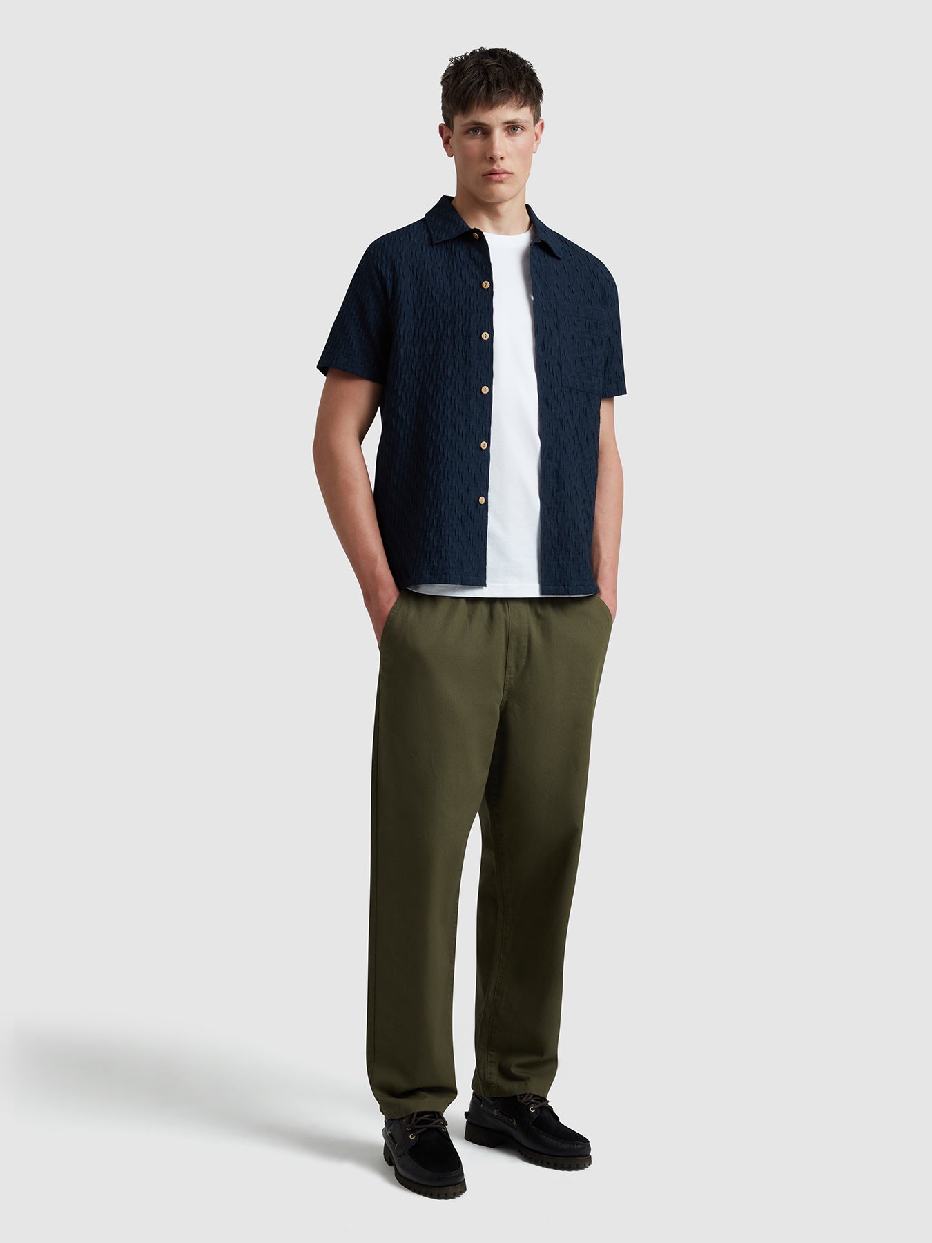 Farah Finn Short Sleeve Textured Shirt In True Navy