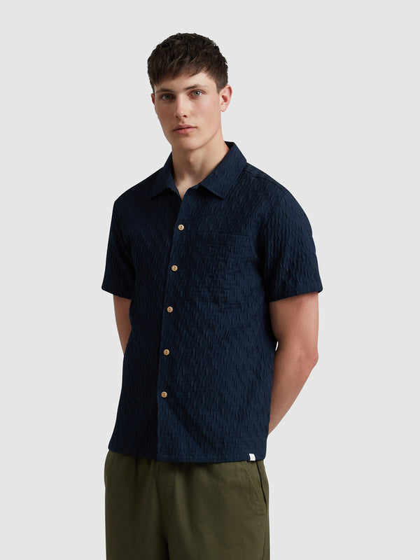farah Finn Short Sleeve Textured Shirt In True Navy