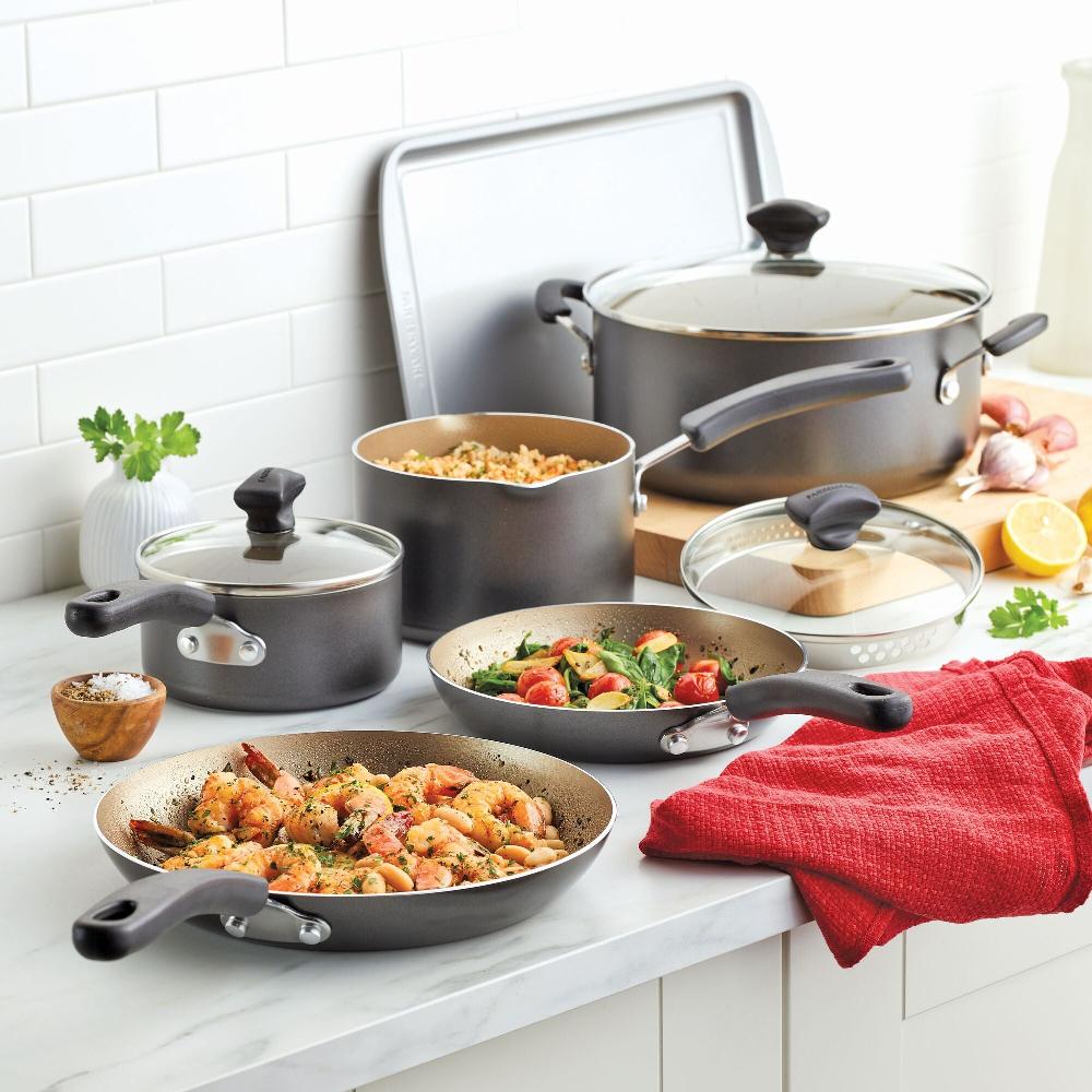 Farberware 15-Piece Nonstick Cookware Set