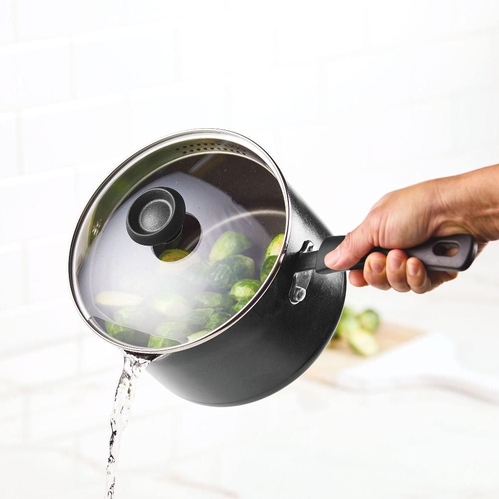 Farberware 3-Quart Nonstick Straining Saucepan