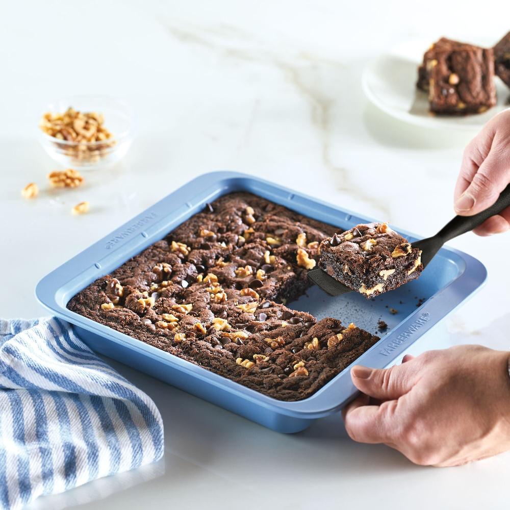 Farberware 9-Inch Square Nonstick Cake Pan