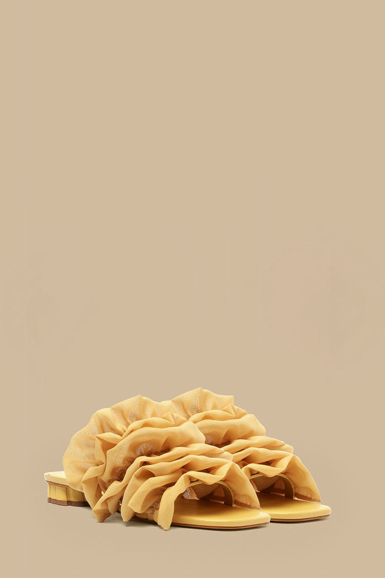 Farm Rio Buttermilk Ruffled Flat Sandal BUTTERMILK