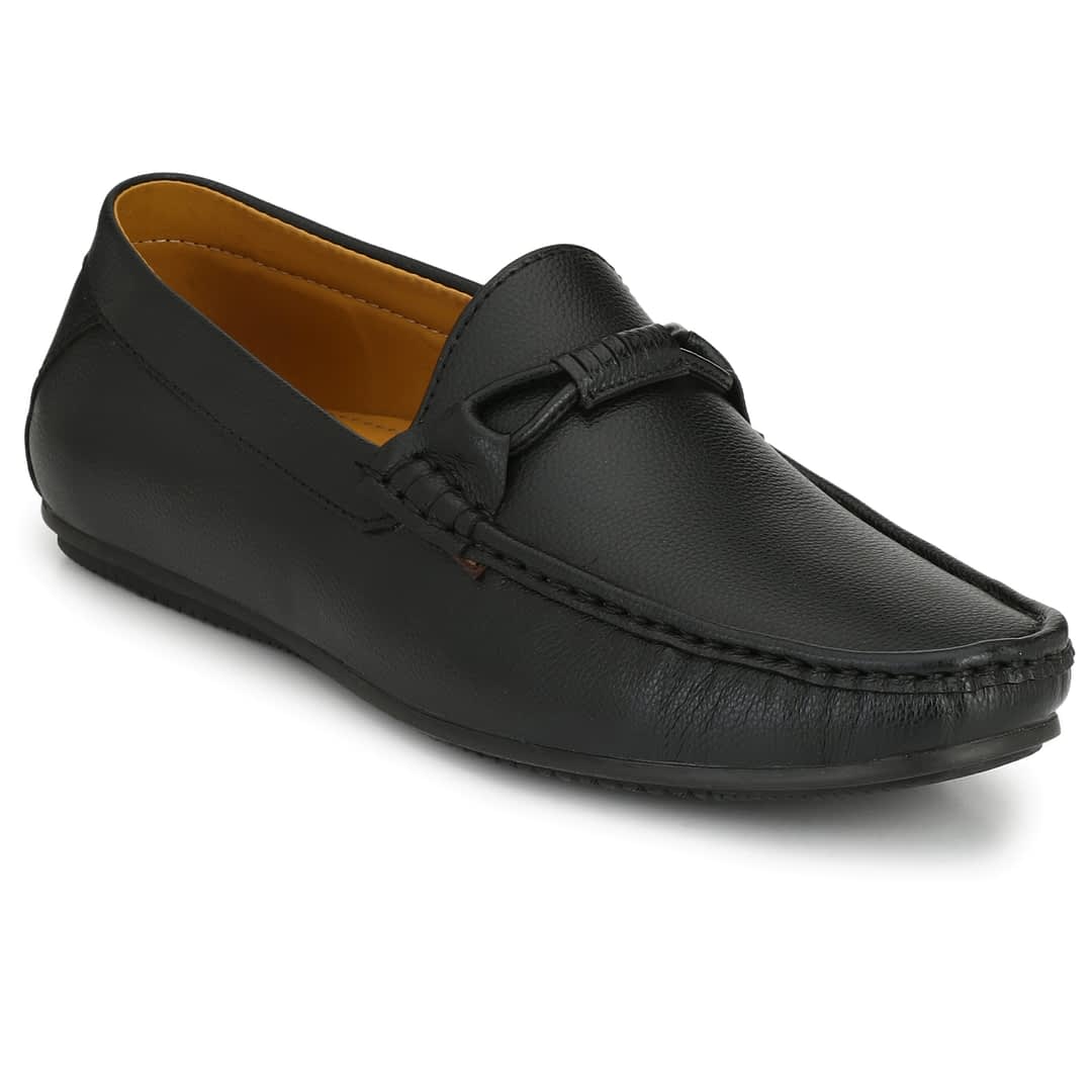 Fashion Victim Men Black Loafers