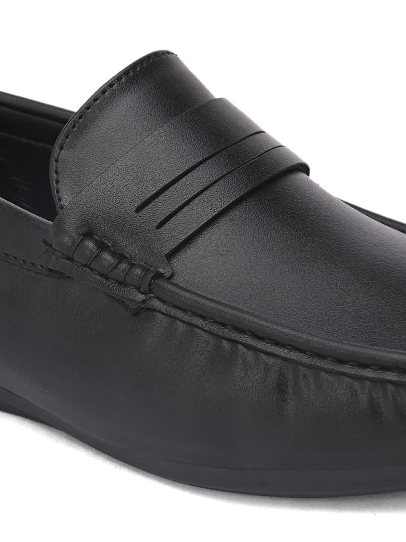 Fashion Victim Men Black Loafers