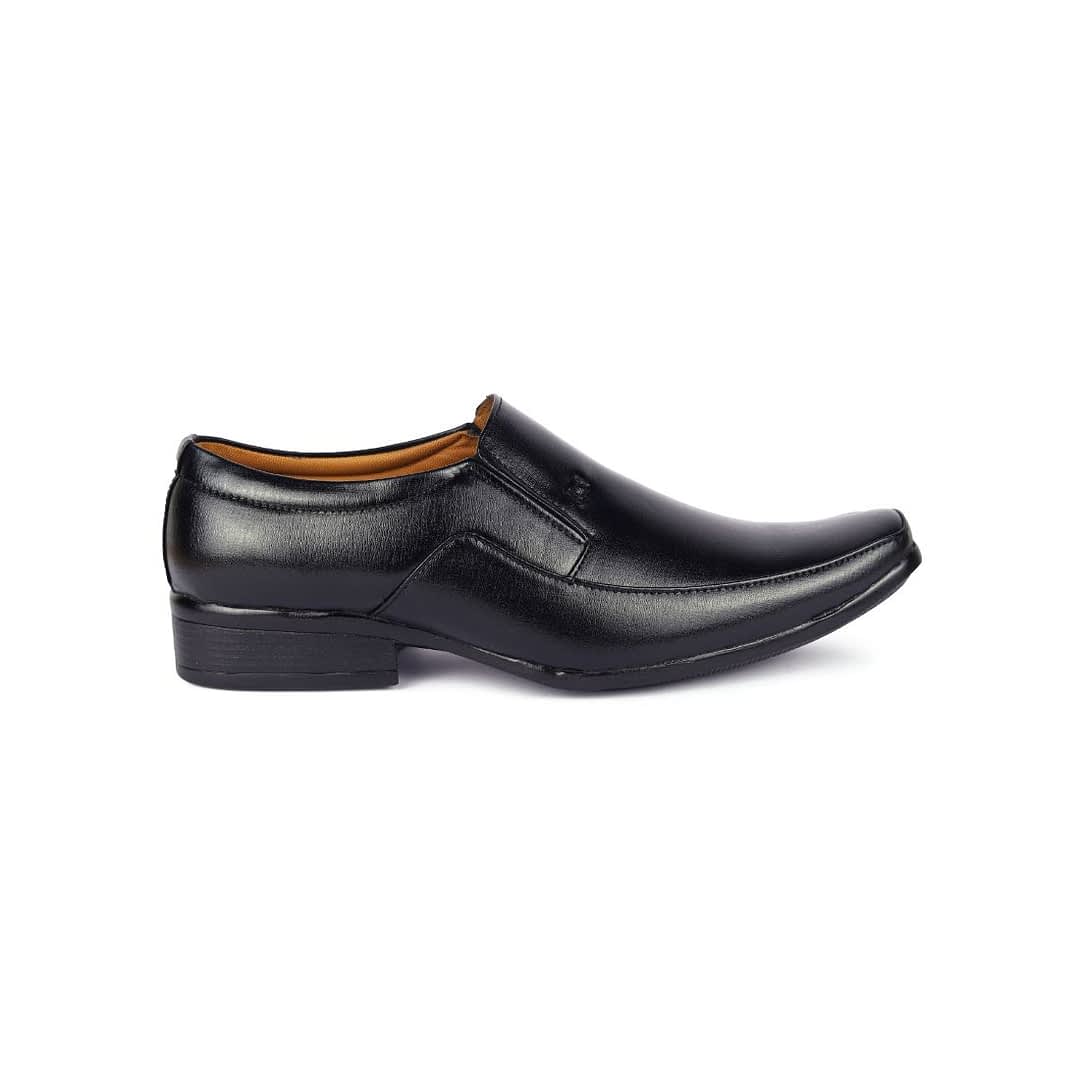 Fashion Victim Men Black Solid Formal Slip-Ons