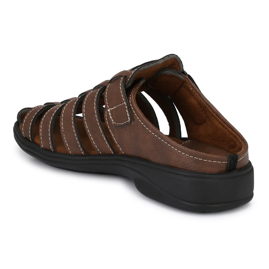 Fashion Victim Men Brown Shoe-Style Sandals