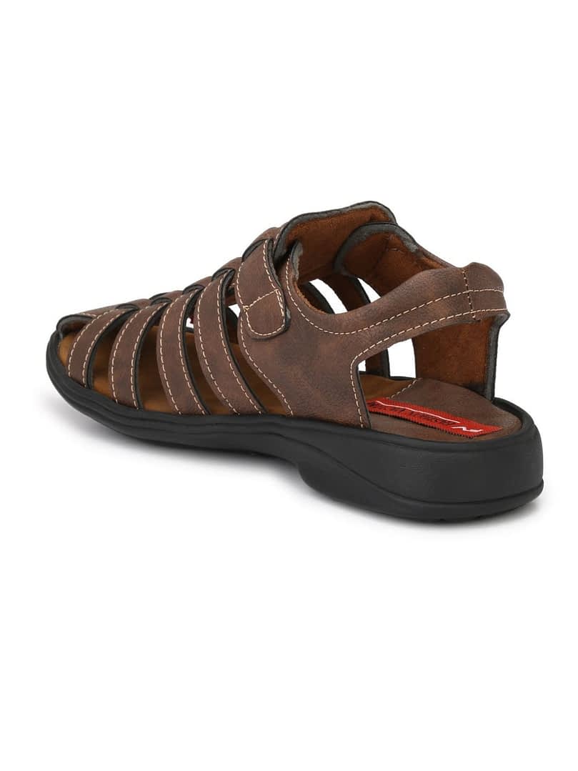 Fashion Victim Men Brown Shoe-Style Sandals