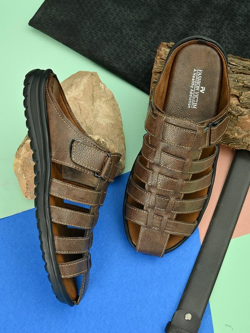 fashion victim Men Brown Shoe-Style Sandals