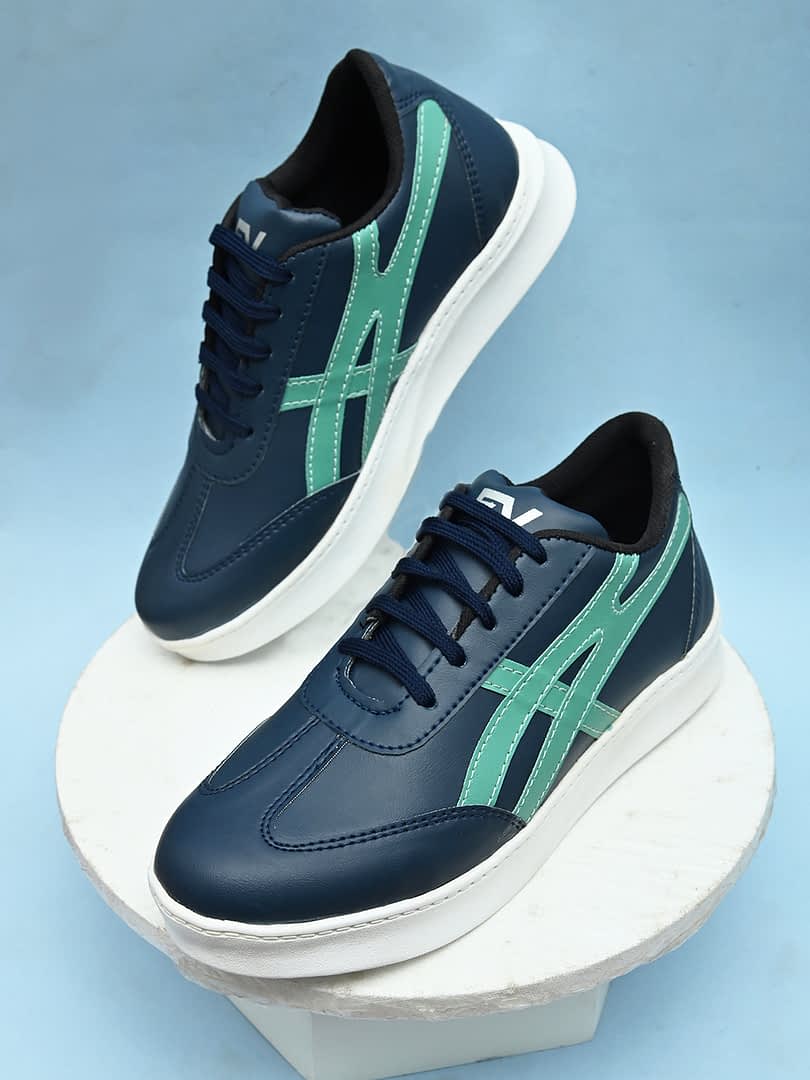 fashion victim Men Colourblocked Sneakers