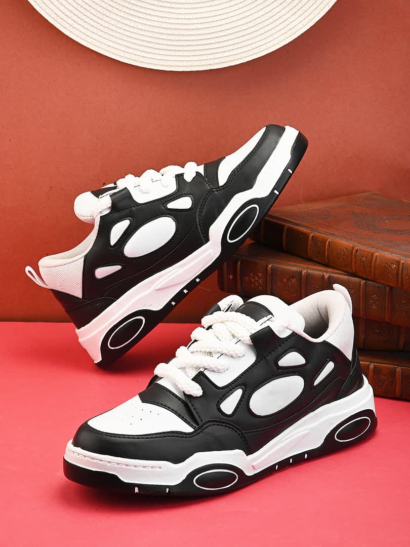 fashion victim Men Colourblocked Sneakers