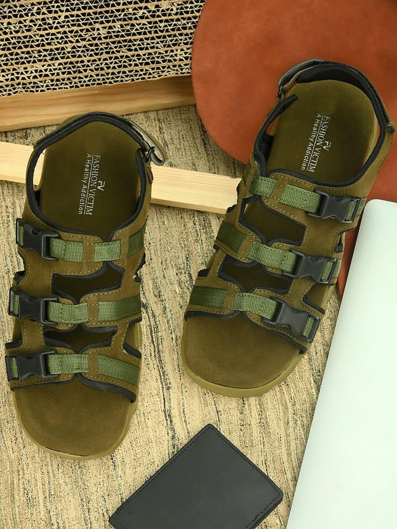 fashion victim Men Olive Green Fisherman Sandals