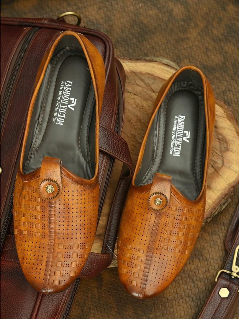 fashion victim Men Tan Brown Woven Design Mojaris