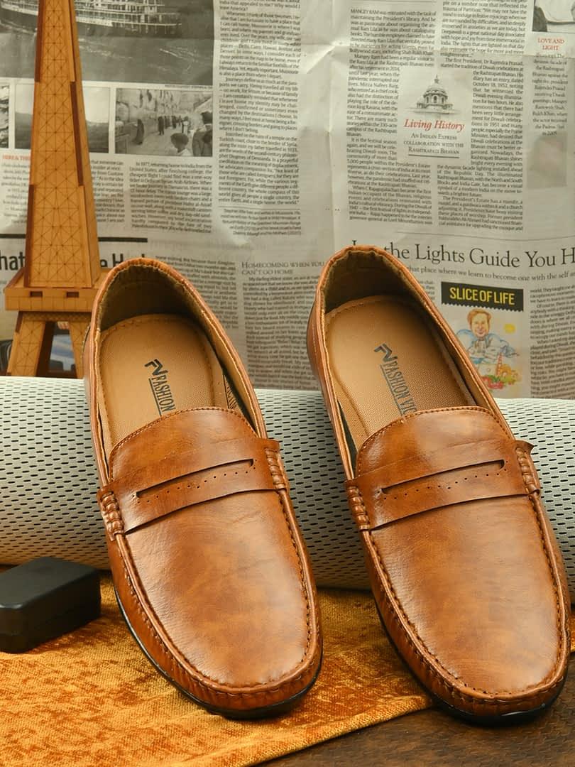 fashion victim Men Tan Loafers