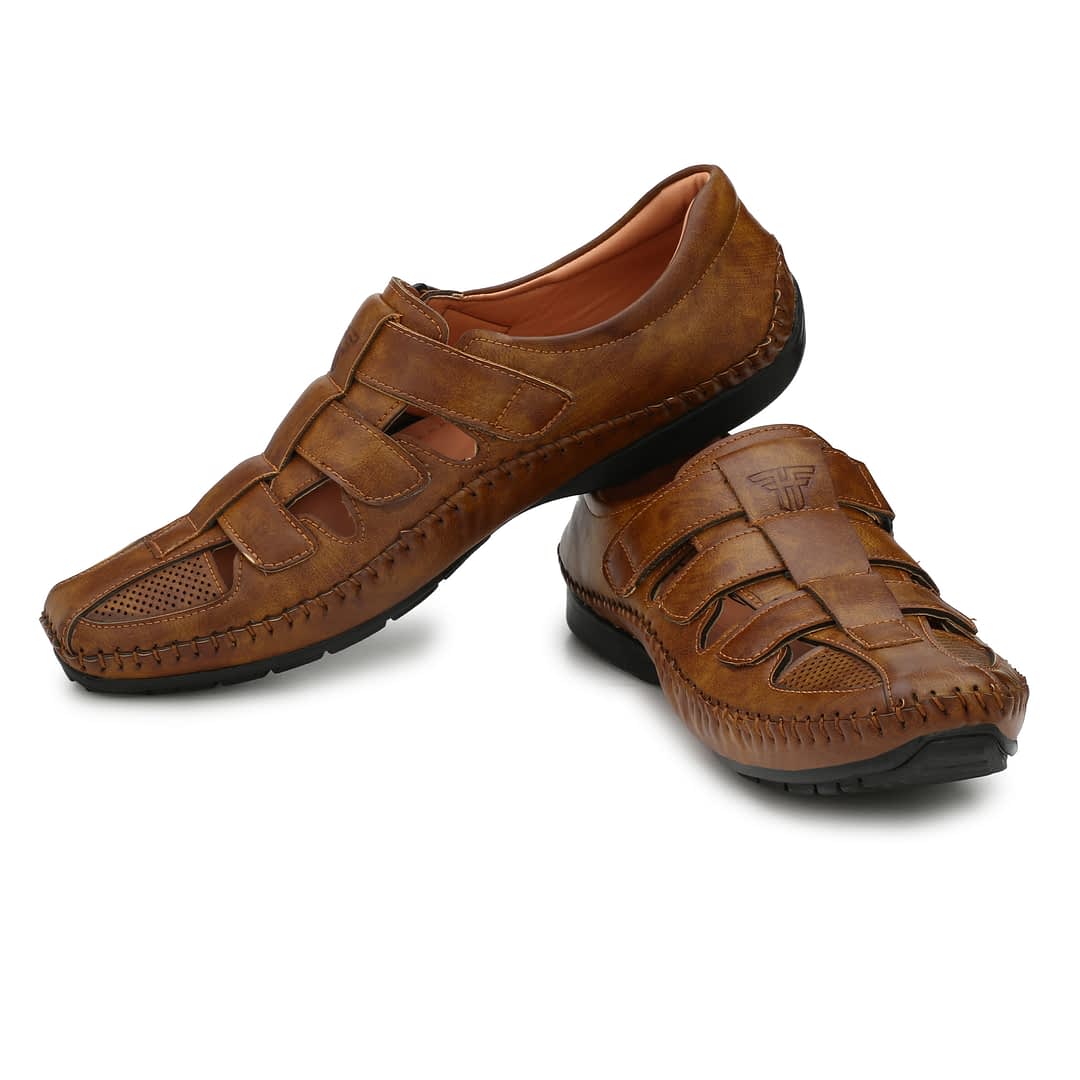 Fashion Victim Men Tan Solid Fisherman Sandals