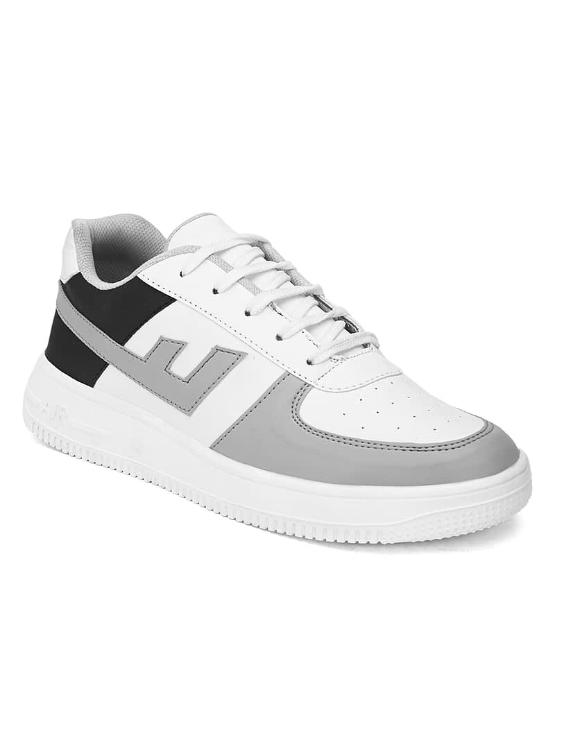 Fashion Victim Men White Colourblocked Sneakers