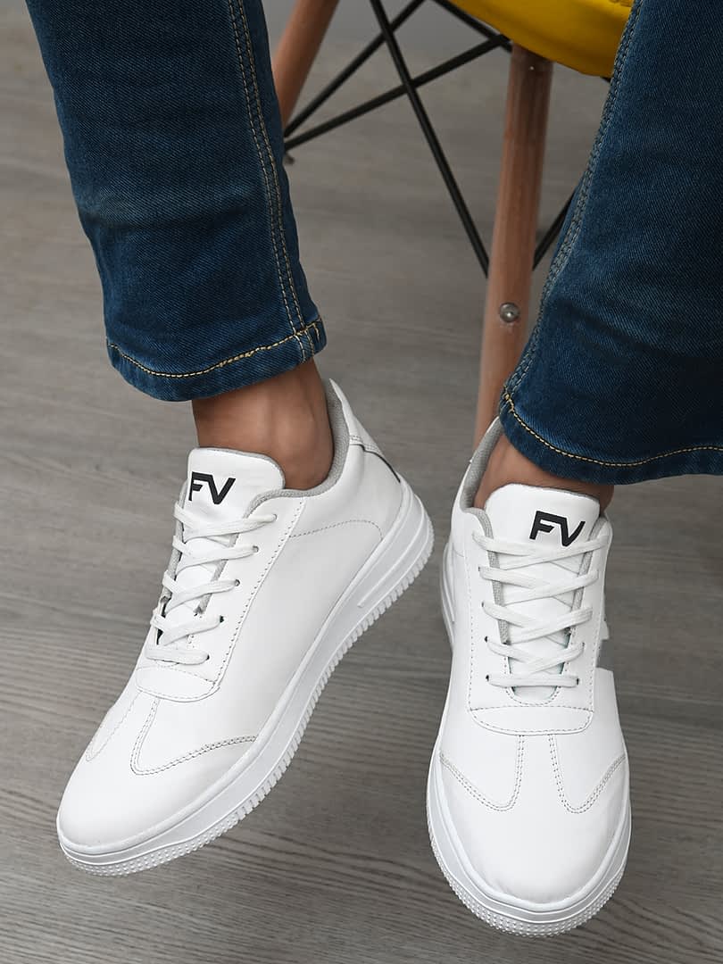 Fashion Victim Men White Perforations Sneakers