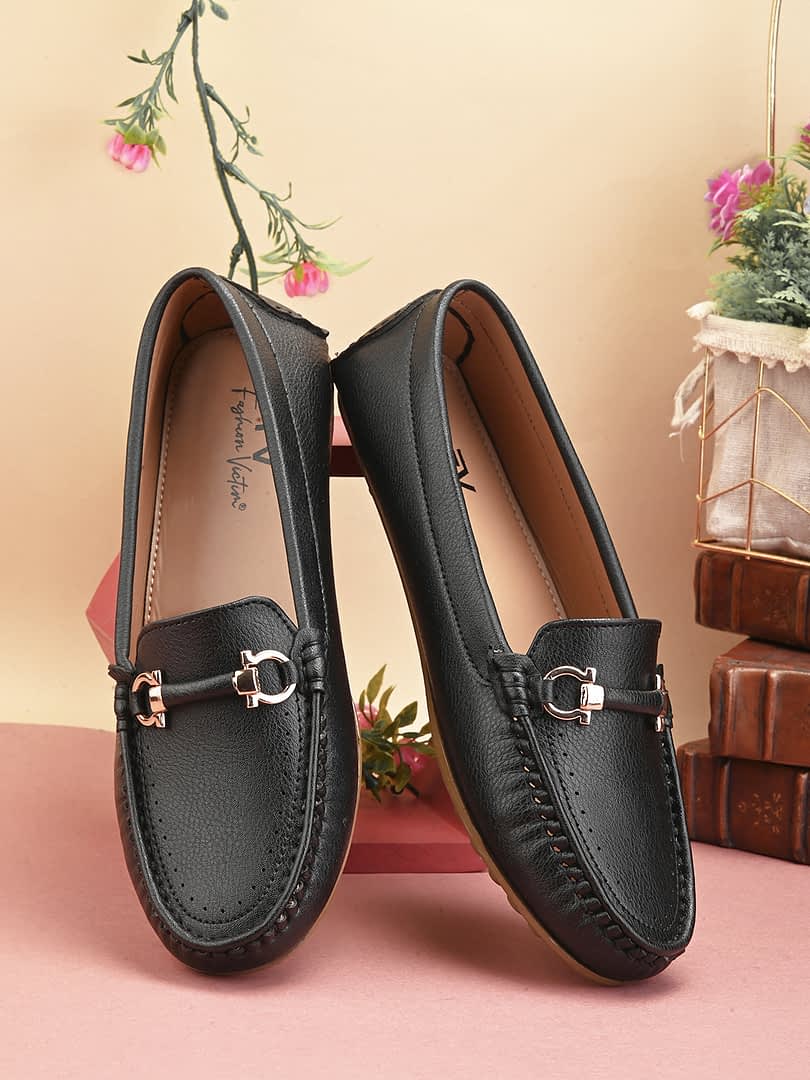 fashion victim Fashion Victim Women Textured Loafers