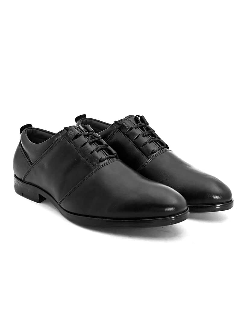 Fashion Victim Men Black Solid Leather Formal Oxfords