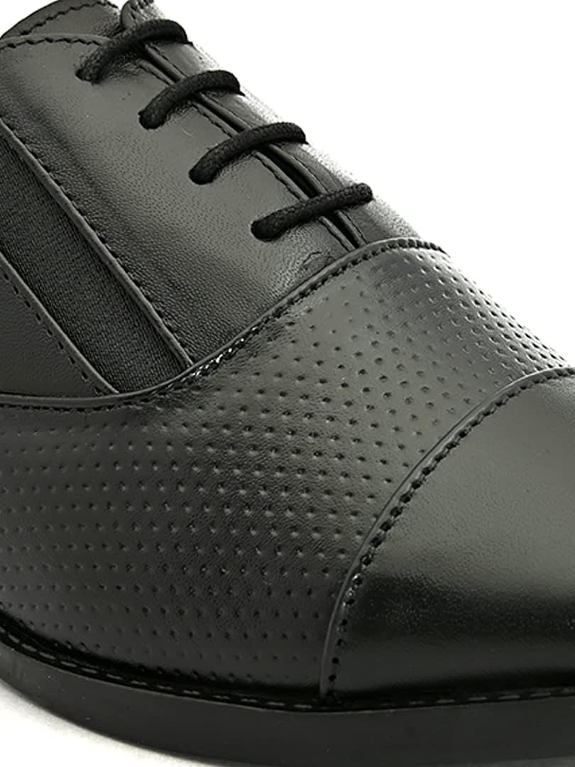 Fashion Victim Men Black Textured Formal Derbys Shoes