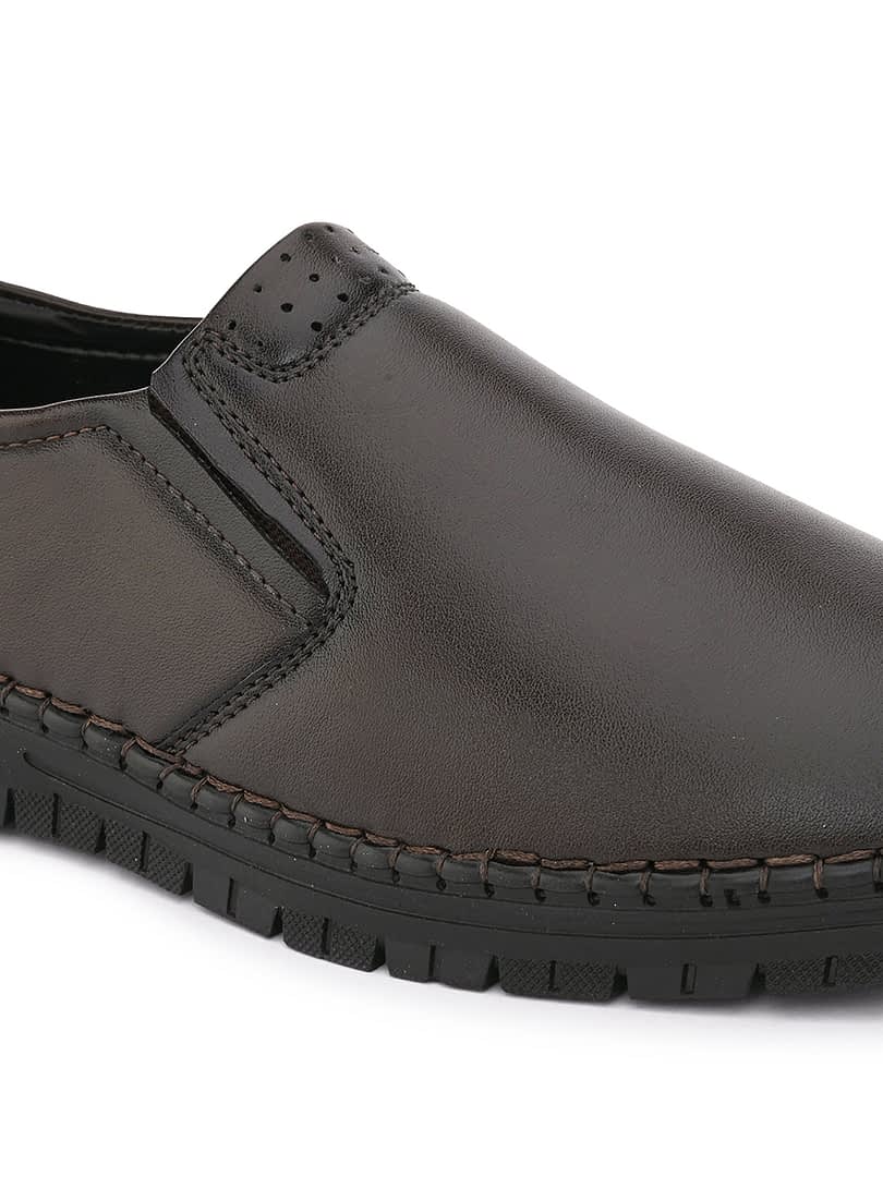 Fashion Victim Men Brown Office Wear Semi-formal Shoes