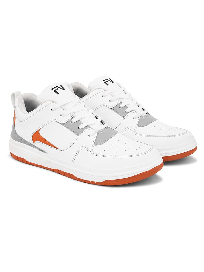 Fashion Victim Men Colourblocked Lightweight Memory Foam Insole Sneakers