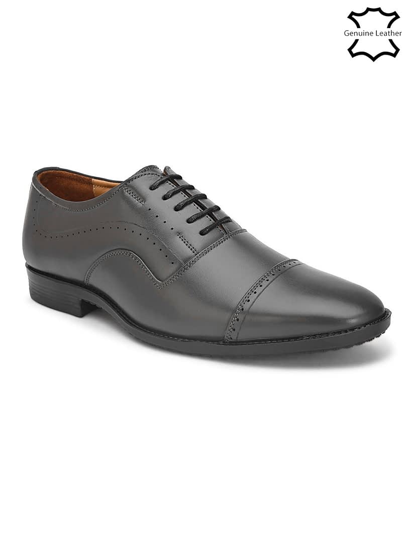 Fashion Victim Men Grey Solid Leather Formal Oxfords