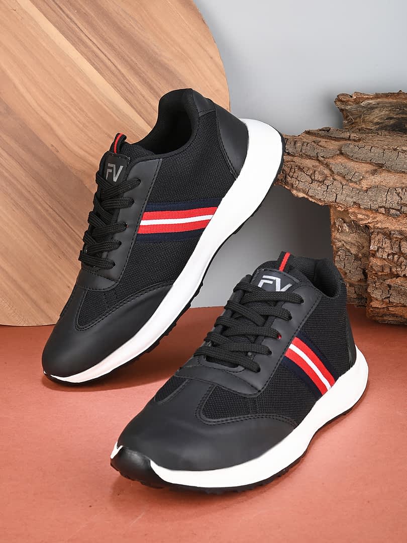 fashion victim Men Lightweight Mesh Memory Foam Insole Contrast Sole Sneakers