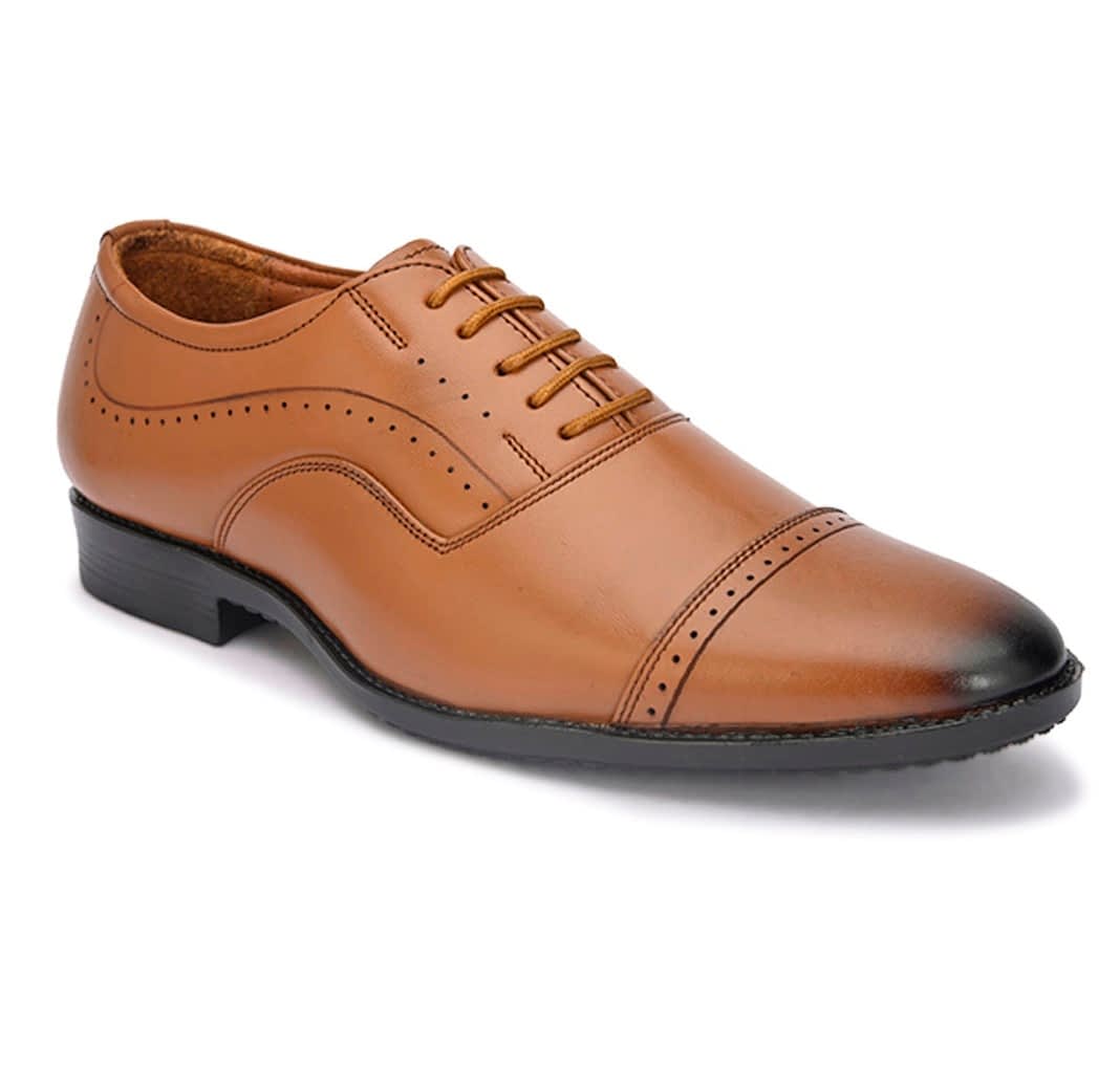 Fashion Victim Men Tan Solid Leather Formal Oxfords