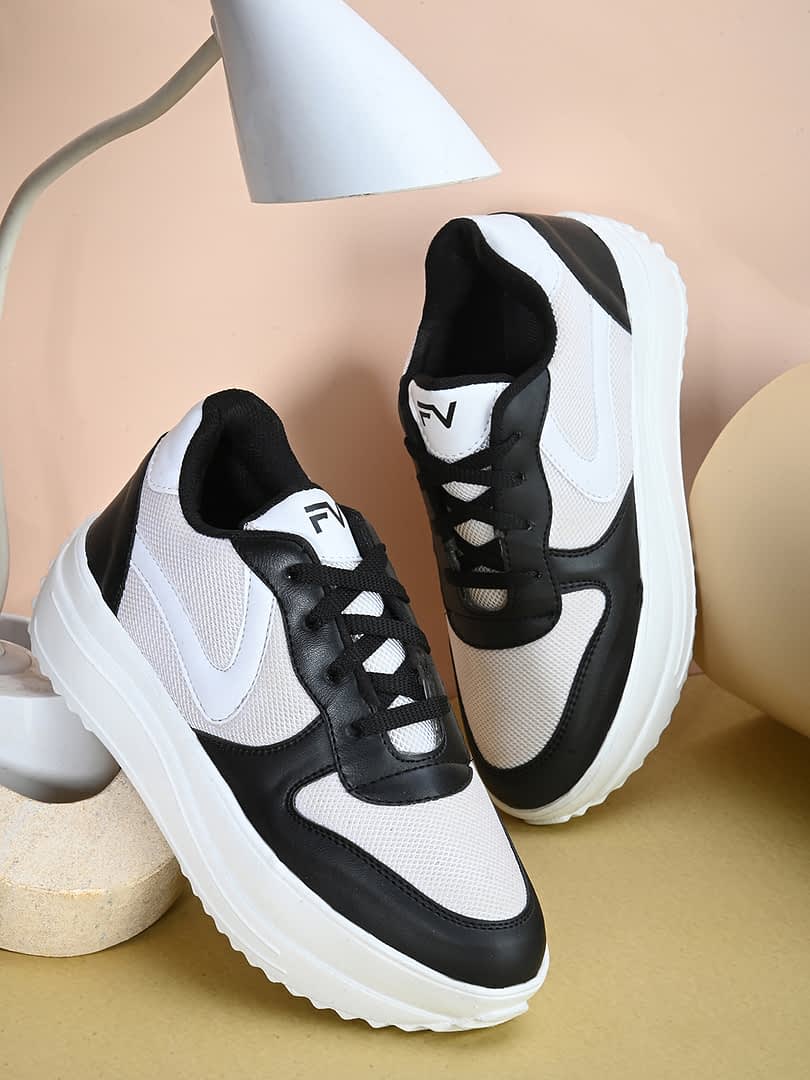 fashion victim Women Colourblocked Lightweight Sneakers