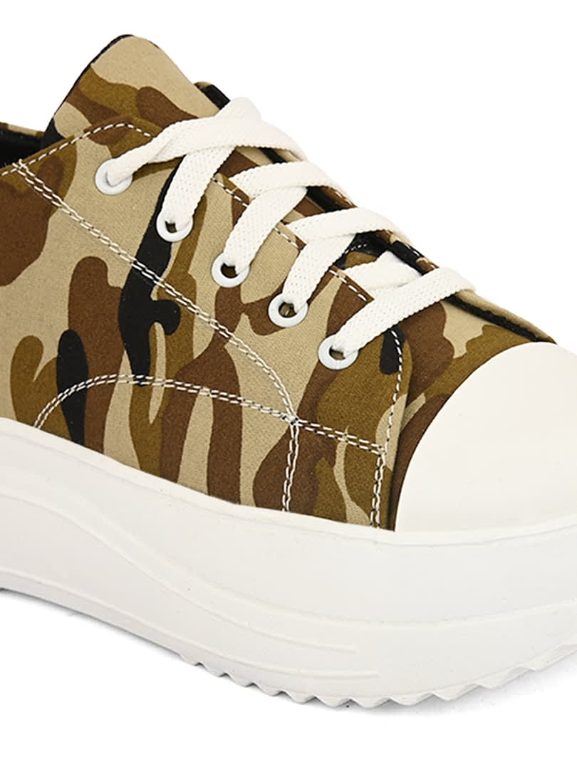 Fashion Victim Women Printed Lightweight Canvas Sneakers