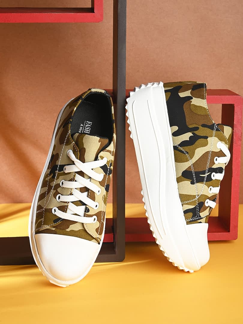 fashion victim Women Printed Lightweight Canvas Sneakers