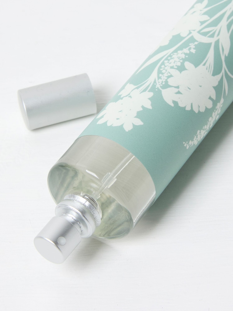 fat face Green Unwind Scented Room Spray