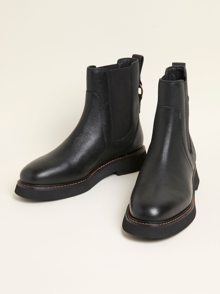 fat face Rowe Black Chelsea Boot