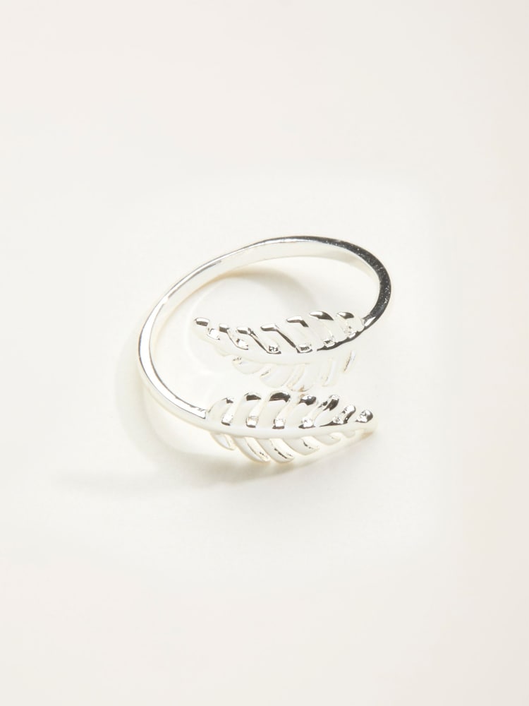 Fat Face Silver Tone Leaf Ring