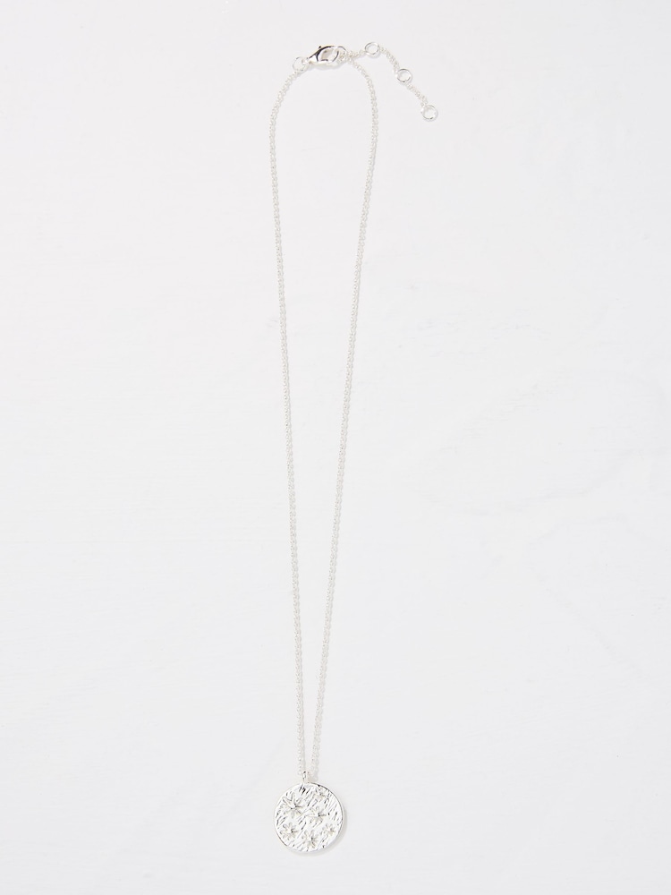 Fat Face Silver Tone Flower Embossed Pendant Necklace