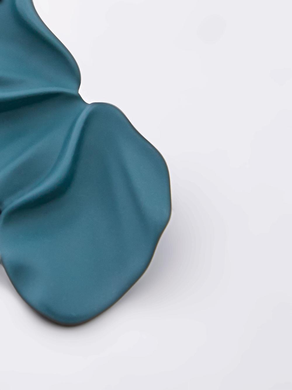 Fcuk Flower Piece Earrings Dark Green