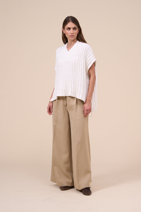 Fedeli Aura Cotton Wave Sleveless V-neck WHITE