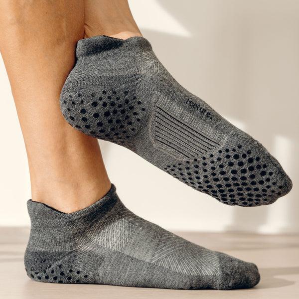 Feetures Elite Grip Max Cushion Tab 3 Pack Balance Flow Mix