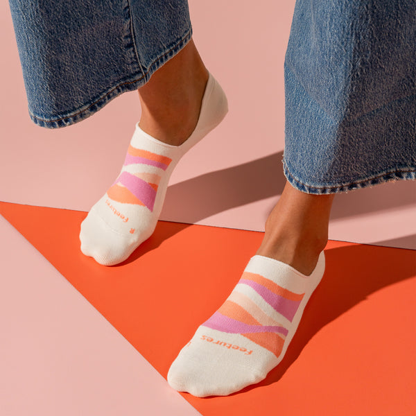 Feetures Everyday Women's Ultra Light Invisible 3 Pack Coral Mix