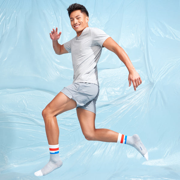 Feetures Elite Ultra Light Mini Crew Mission Gray