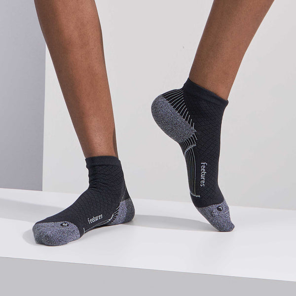 Feetures Plantar Fasciitis Relief Sock Light Cushion Quarter 3 Pack Black