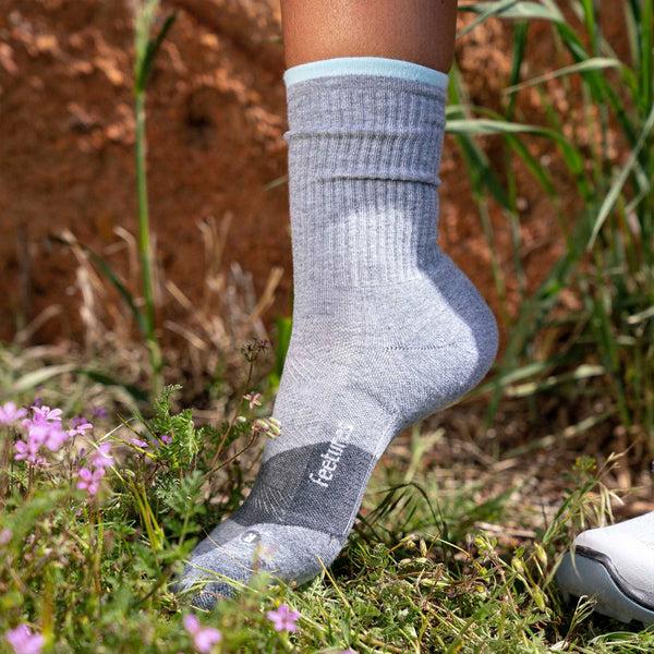 Feetures Trail Max Cushion Mini Crew 3 Pack Cream Purple Mix