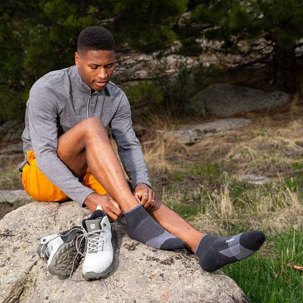 Feetures Trail Max Cushion Quarter 3 Pack Mountain Basic Mix