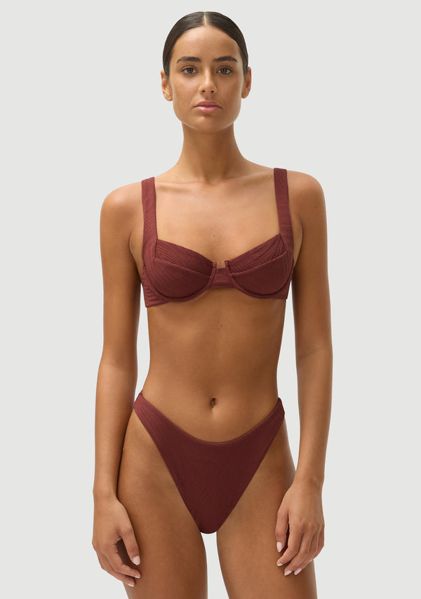 Fella Casanova Top Fudge