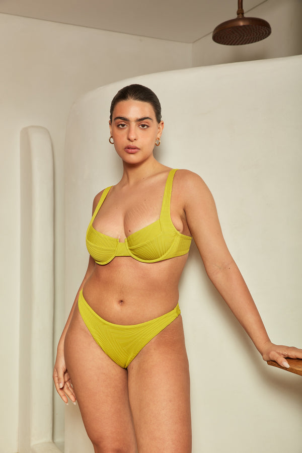 Fella Casanova Top Kiwi