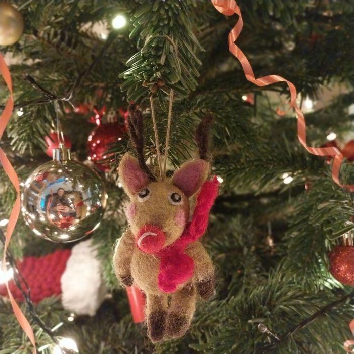 Felt So Good Handmade Felt Biodegradable Christmas Reindeer With Knitted Scarf Hanging Decoration