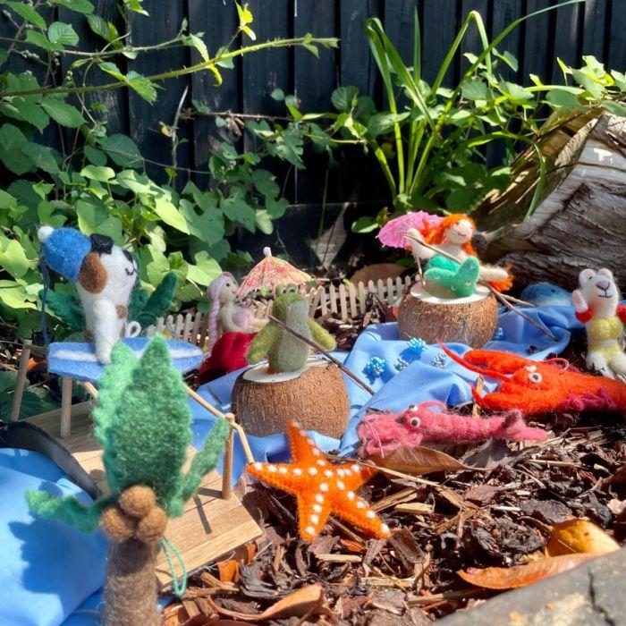 Felt So Good Handmade Felt Biodegradable Hanging Paradise Palm Tree Tropical Decoration