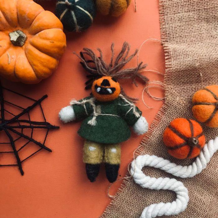 Felt So Good Handmade Felt Biodegradable Hanging Pumpkin Scarecrow Halloweeen Decoration